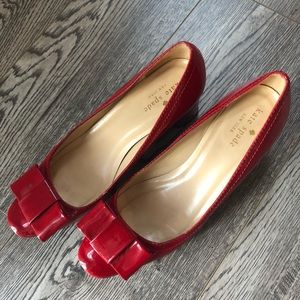 Little cuties... Bright red pumps